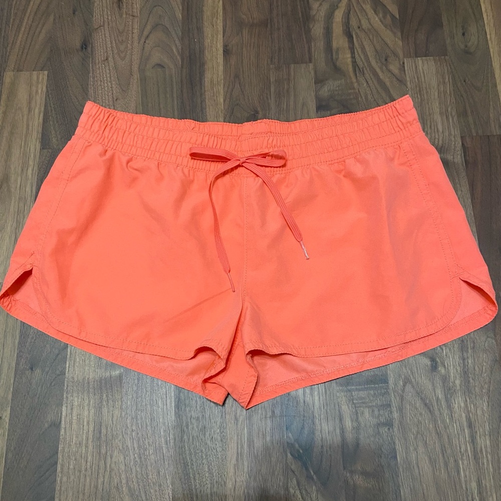 Old Navy coral/orange pull on shorts